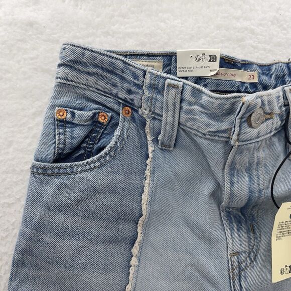 Levi's Premium Baggy Dad Cropped Jeans Women 23x28 Blue 2 Tone Straight Distress - Picture 3 of 16